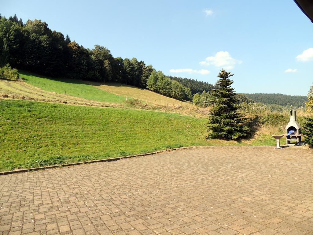 Am Hirtenberg * Breitenbrunn (Saxony)