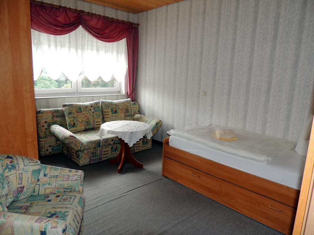 Gaestehaus Am Hirtenberg Apartamento *